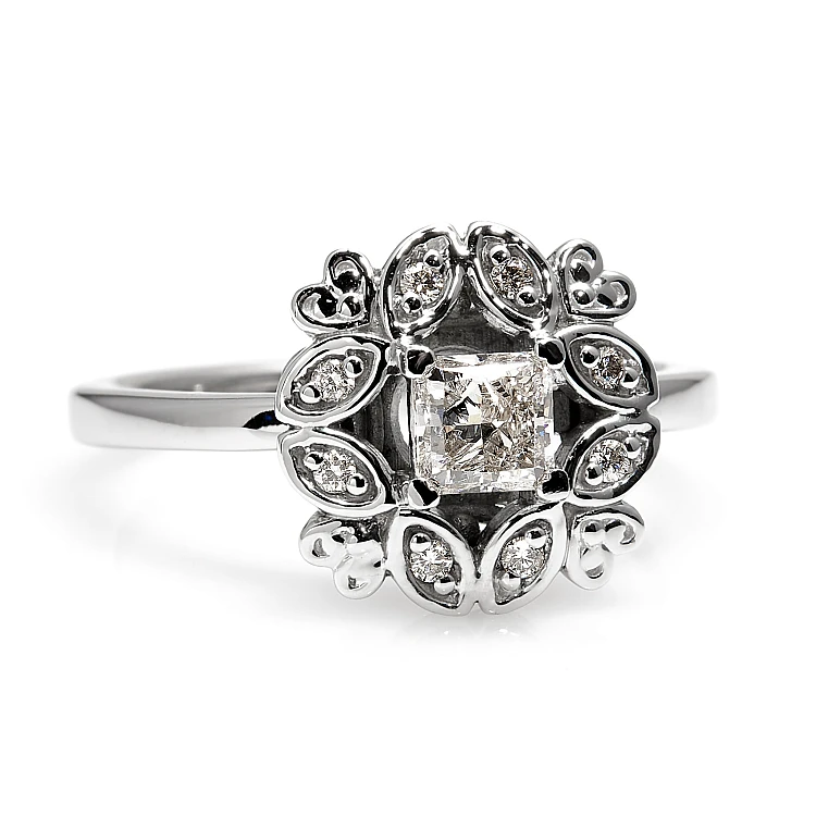 Bague de fiançailles en or avec diamant central certifié GIA de 0,30 ct ou 0,40 ct et diamants secondaires - modèle i72000
