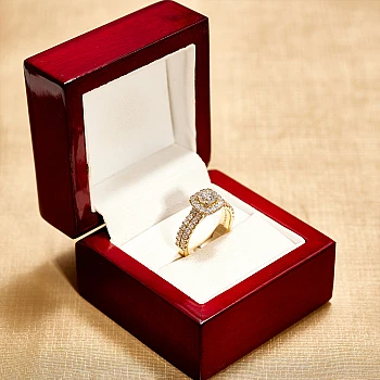 Bague de fiançailles en or 18 carats ou en platine avec diamant central certifié GIA de 0,30 ct ou 0,40 ct et diamants secondaires - modèle Celeste