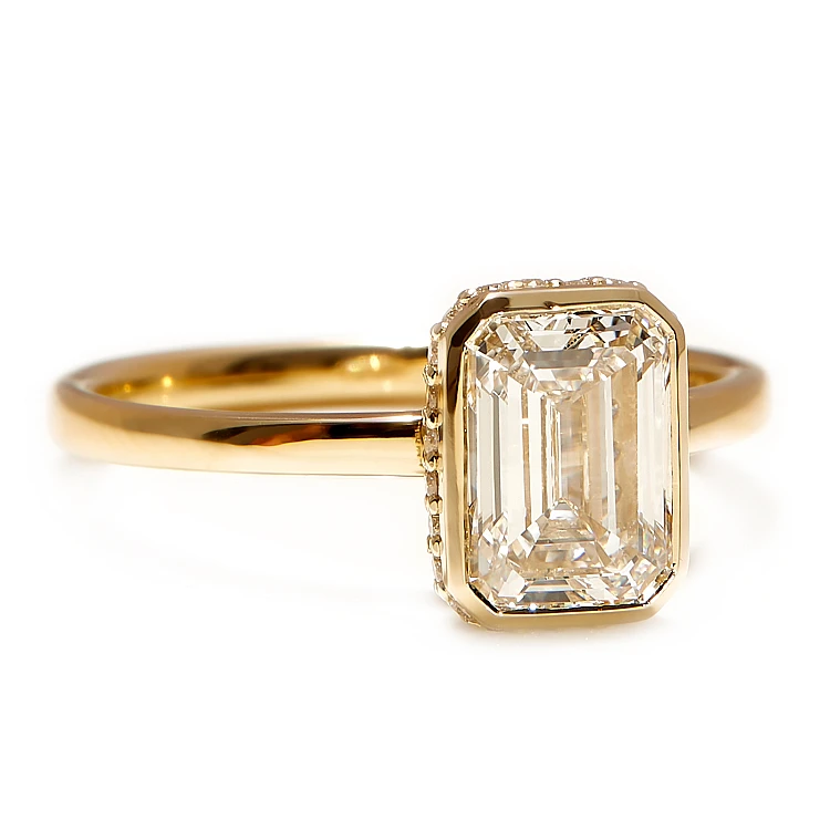Verlobungsring aus 18-karätigem Gold mit GIA-zertifiziertem Smaragd-Diamanten - Modell i4522