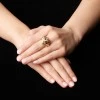 Anello in oro Take My Heart i2749 con rubino