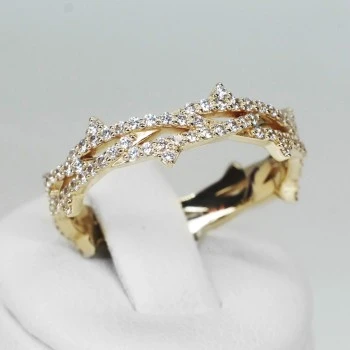 Gold Crown Gift Ring with Diamonds - model i1483