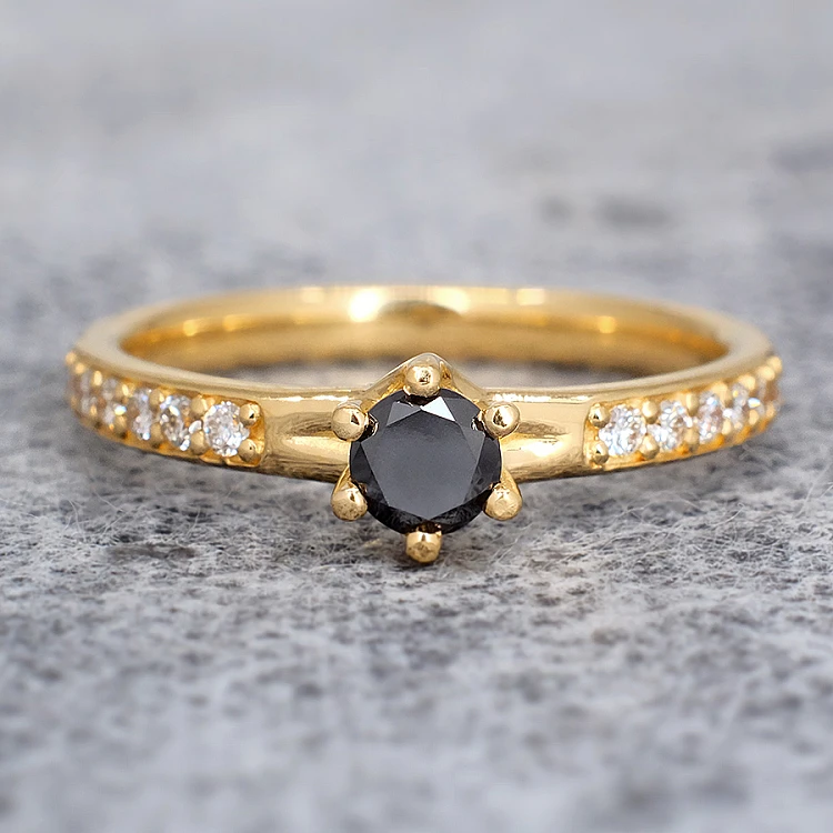 Bague de fiançailles en or avec diamant noir et diamants incolores - modèle i057