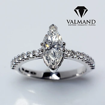 18k Gold or Platinum Engagement Ring with Marquise Diamond GIA Certified 1.00ct - model i1050