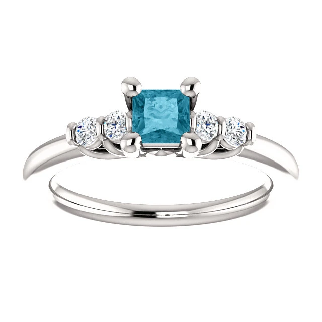 Bague de fiançailles en or avec diamant bleu et diamants - modèle i122543