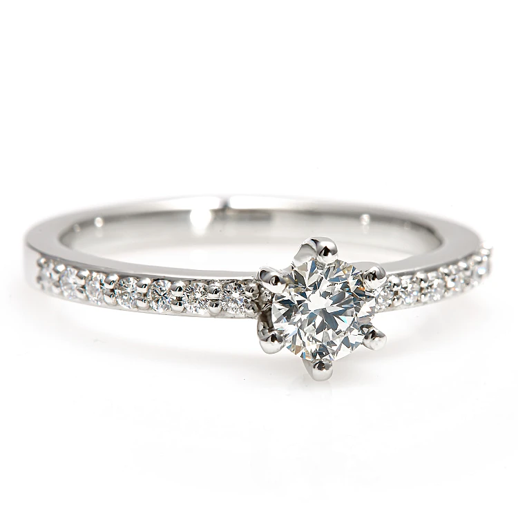 Anello di fidanzamento in oro bianco 18 carati con pietra laterale e diamante centrale certificato GIA - modello i504