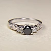 Bague de fiançailles en or avec diamant noir et diamants - modèle i510