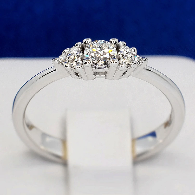 Bague de fiançailles en or avec diamants 0,10 ct - 0,25 ct - modèle i71845
