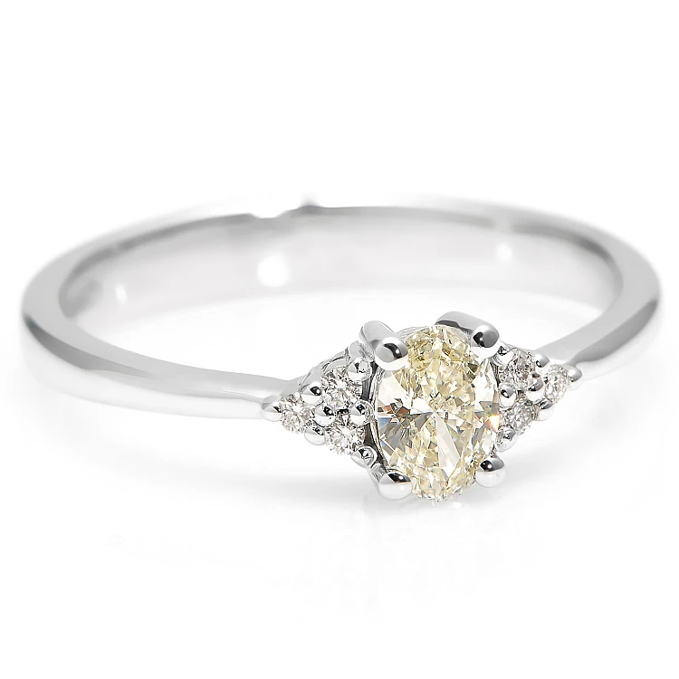 Anello di fidanzamento in oro 18 carati con diamante ovale certificato GIA - modello i71845