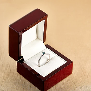 Bague de fiançailles en or avec diamant princesse bleu et diamants - modèle i1227907