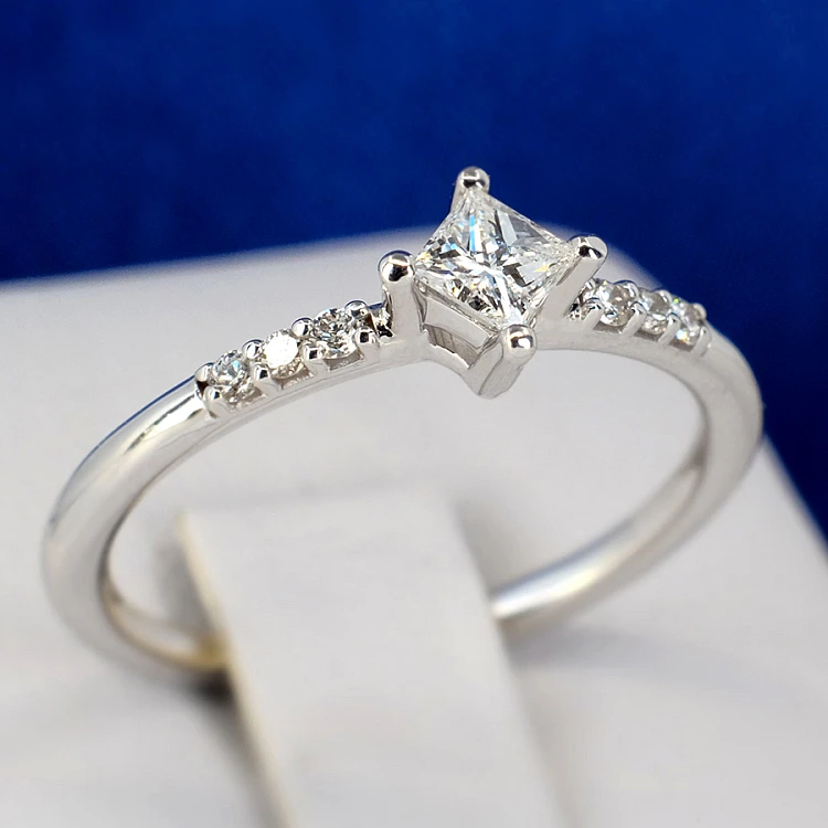 Engagement ring i1731dipdi in Gold with Princess Diamond and Diamonds