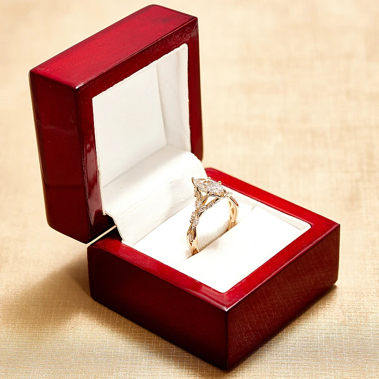 Gold Engagement Ring with Marquise Lab Grown Diamond IGI Certified - i4752