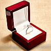 Anello di fidanzamento in oro con diamante a taglio marquise certificato GIA - modello IRIS