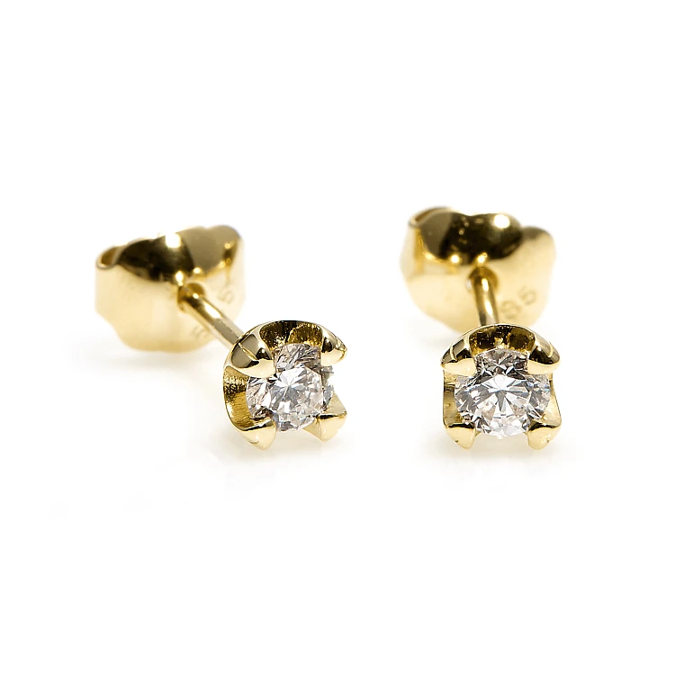Stud Earrings c1626 in Gold or Platinum with Diamonds