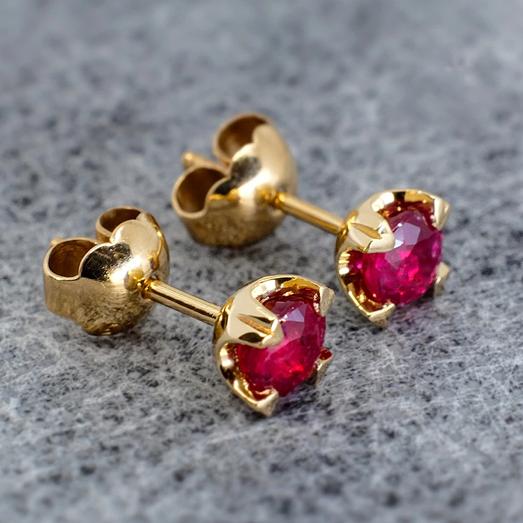 Pendientes de oro o platino con rubíes - modelo c1626