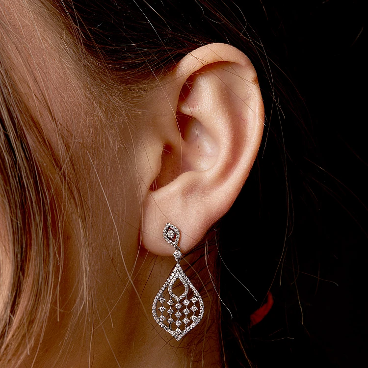 Traandruppeloorbellen c2760 in goud met diamanten