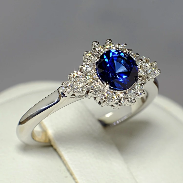 Bague de fiançailles en or avec saphir et diamants - modèle i122650
