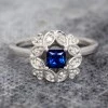 Bague de fiançailles en or avec saphir et diamants - modèle i72000