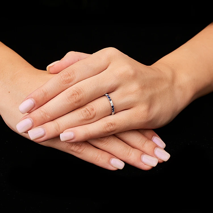 Geschenkring i033disf in Gold oder Platin mit Diamanten und Saphiren