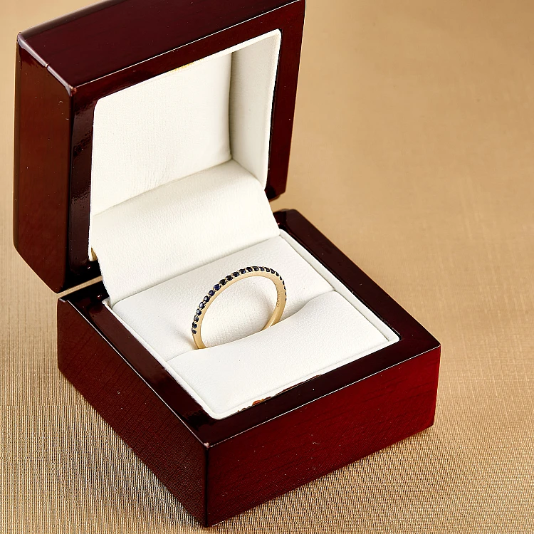 Anello regalo i3149sf in oro con zaffiri