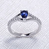 Anillo de compromiso de oro con zafiro en forma de lágrima y diamantes - modelo i533