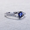 Anillo de compromiso de oro con zafiro en forma de lágrima y diamantes - modelo i533
