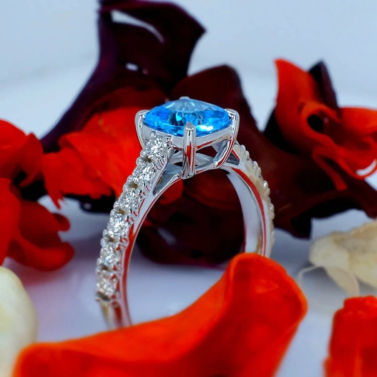 Gift Ring i645TpAsDi Model Tiffany Novo in Gold or Platinum with Topaz Antique Square and Diamonds