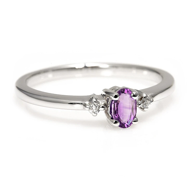 Anillo de regalo de oro con amatista y diamantes - modelo i020