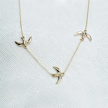 Collar de Golondrina en Oro de 14k con Diamante - modelo col1346