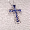 Crucifix unisexe en or avec diamants et saphirs - modèle pan1581
