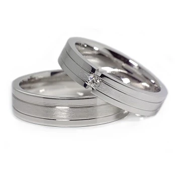 Moderne Gold-Diamant-Eheringe v044