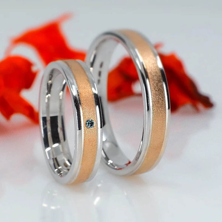 Wedding rings v0481 Matte Sandblasted Gold Two Colors with Blue Diamond