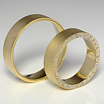 18k Gold Wedding Rings with Diamonds - model v117
