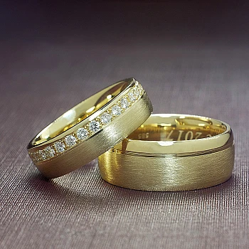 18k Gold Wedding Rings with Diamonds - model v123