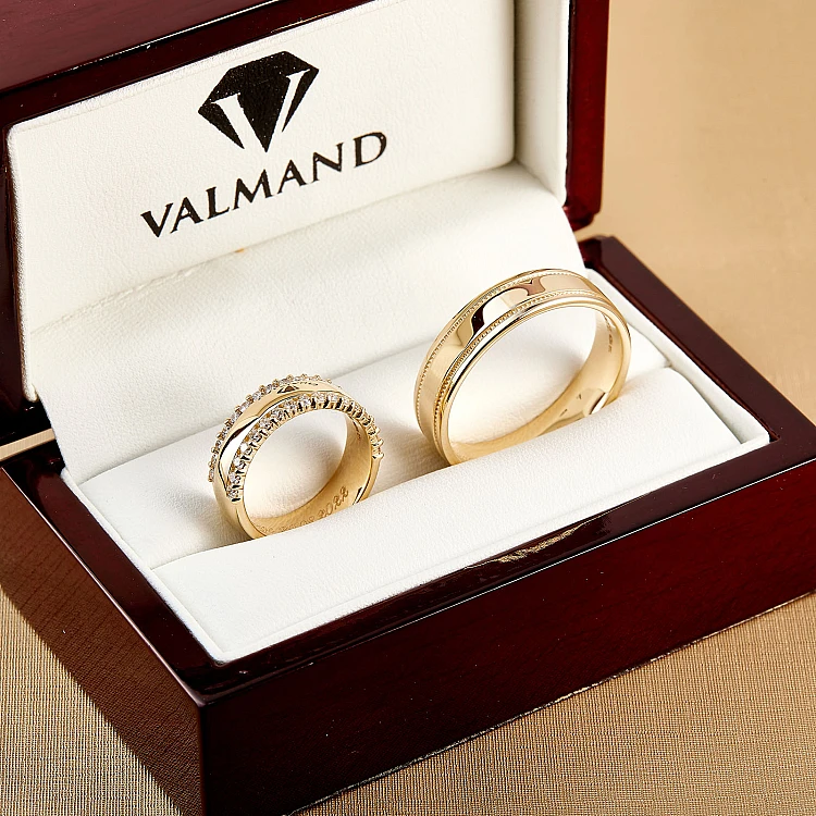 Wedding rings v1241.1 in Gold or Platinum with Diamonds