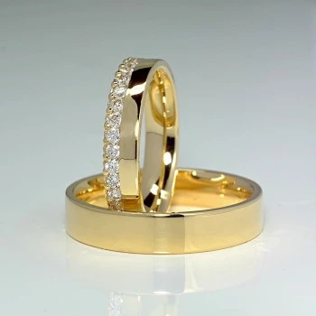 18k Gold Wedding Rings with Diamonds - model v140