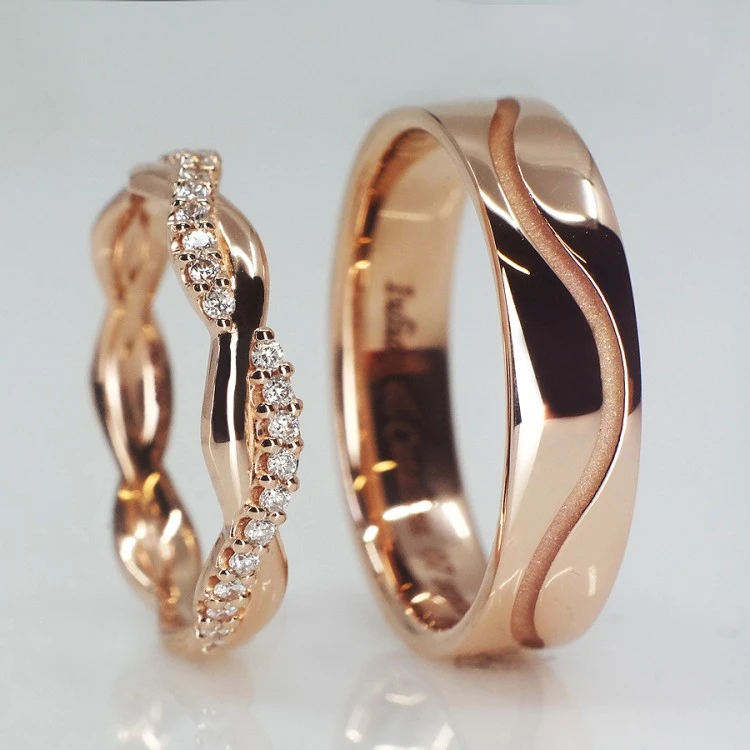 Eheringe v1552 in Gold oder Platin mit Diamanten