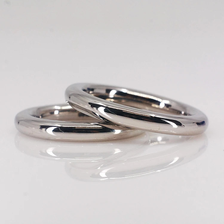 Extra afgeronde klassieke trouwringen v190 in goud of platina