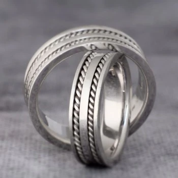 18k Gold Wedding Rings with Hand-Woven Braiding - model v353