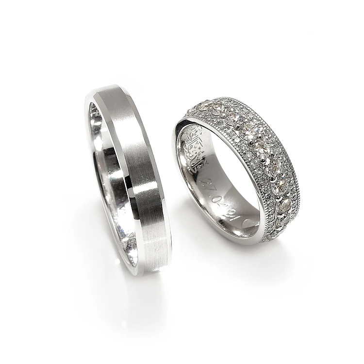 Fedi nuziali in oro 18k o platino con diamanti - modello v1241