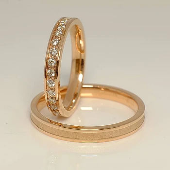 18k Gold Wedding Rings with Diamonds - model v853