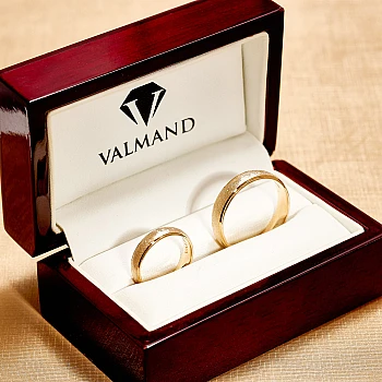 Anillos de boda de oro de 18k o platino con acabado mate hielo - modelo v911v2